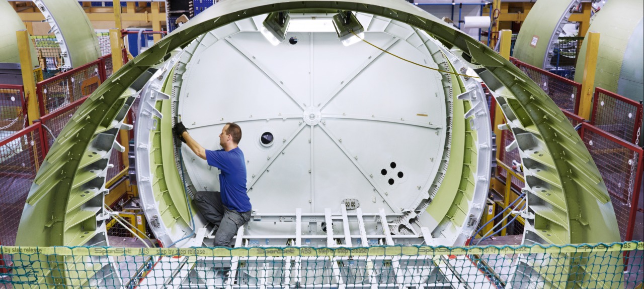 RUAG Aerostructures: Drilling close tolerance rivet holes in an Airbus A320 fuselage section