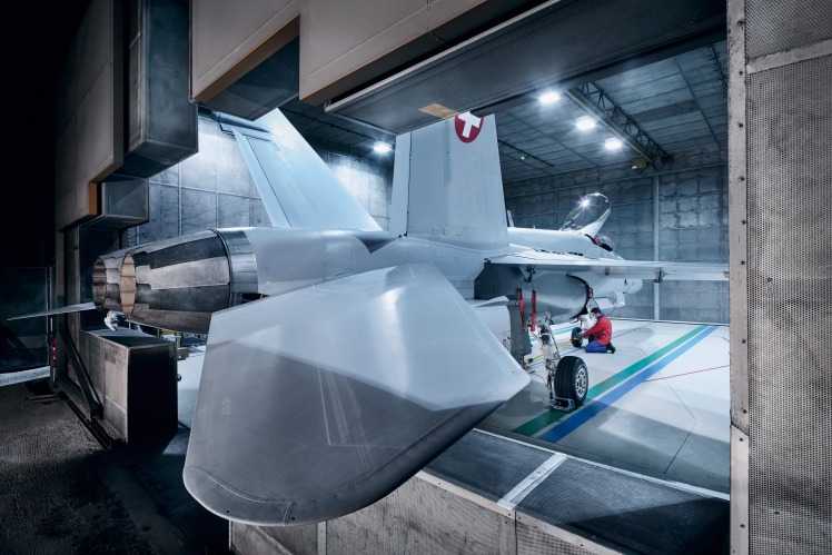 As the materiel centre of excellence for the Swiss Air Force, RUAG Aviation maintains the F/A-18 fleet