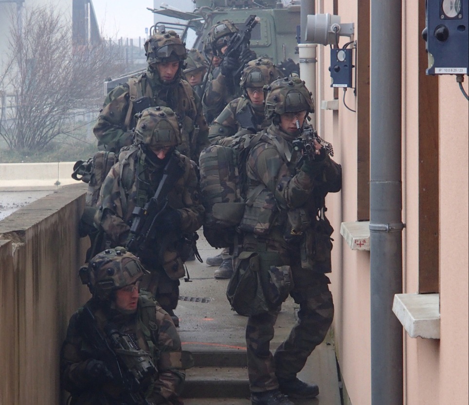 Cooperation in simulation & training