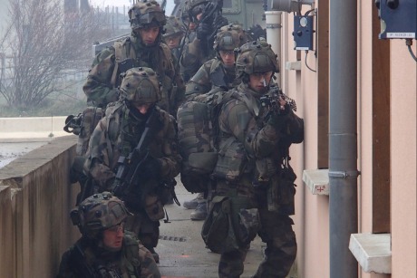 Cooperation in simulation & training